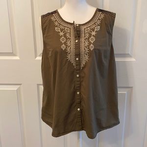 Olive green embroidered button down tank top XL